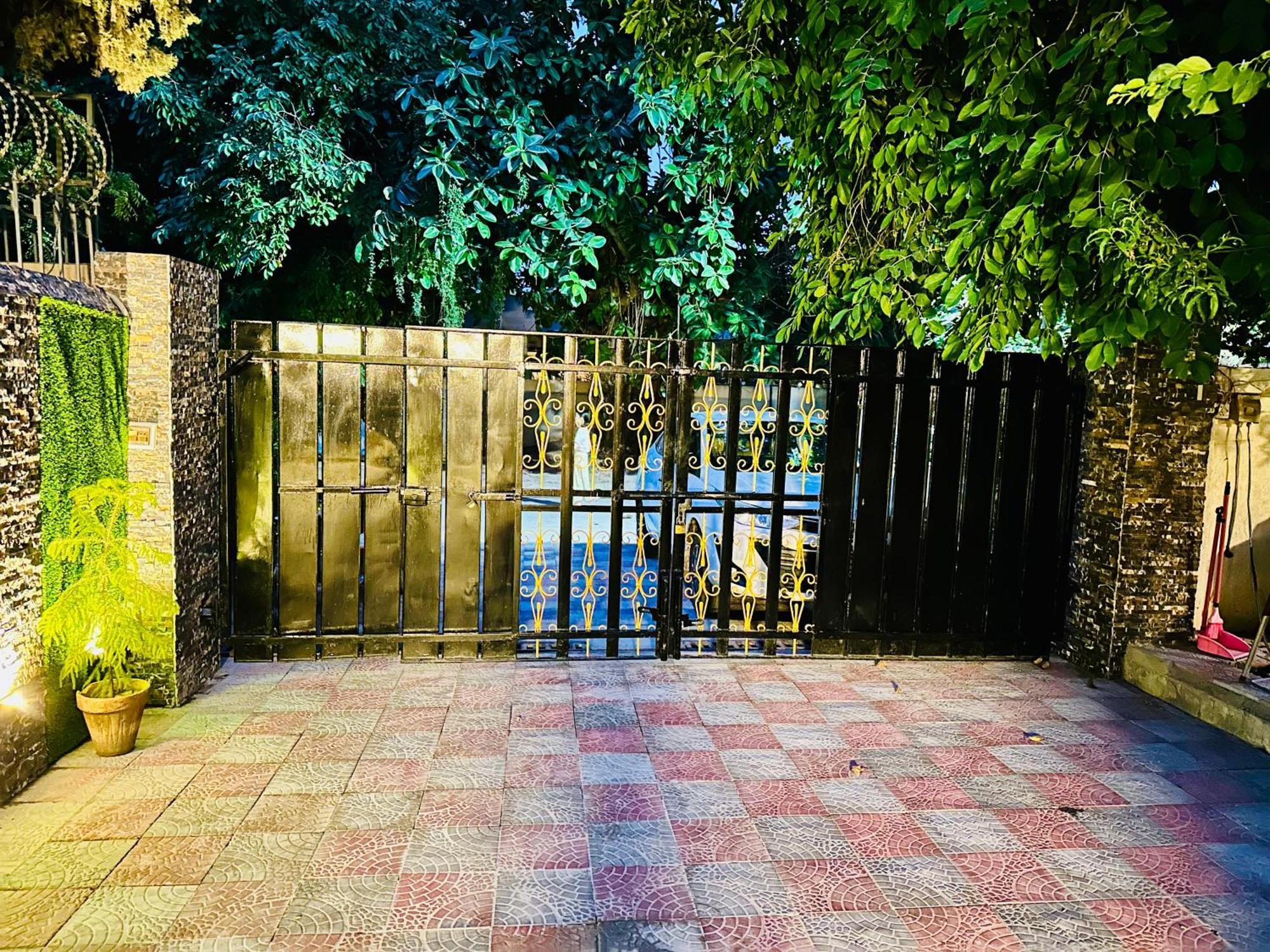 Blue Moon Continental Hotel Islamabad Eksteriør billede